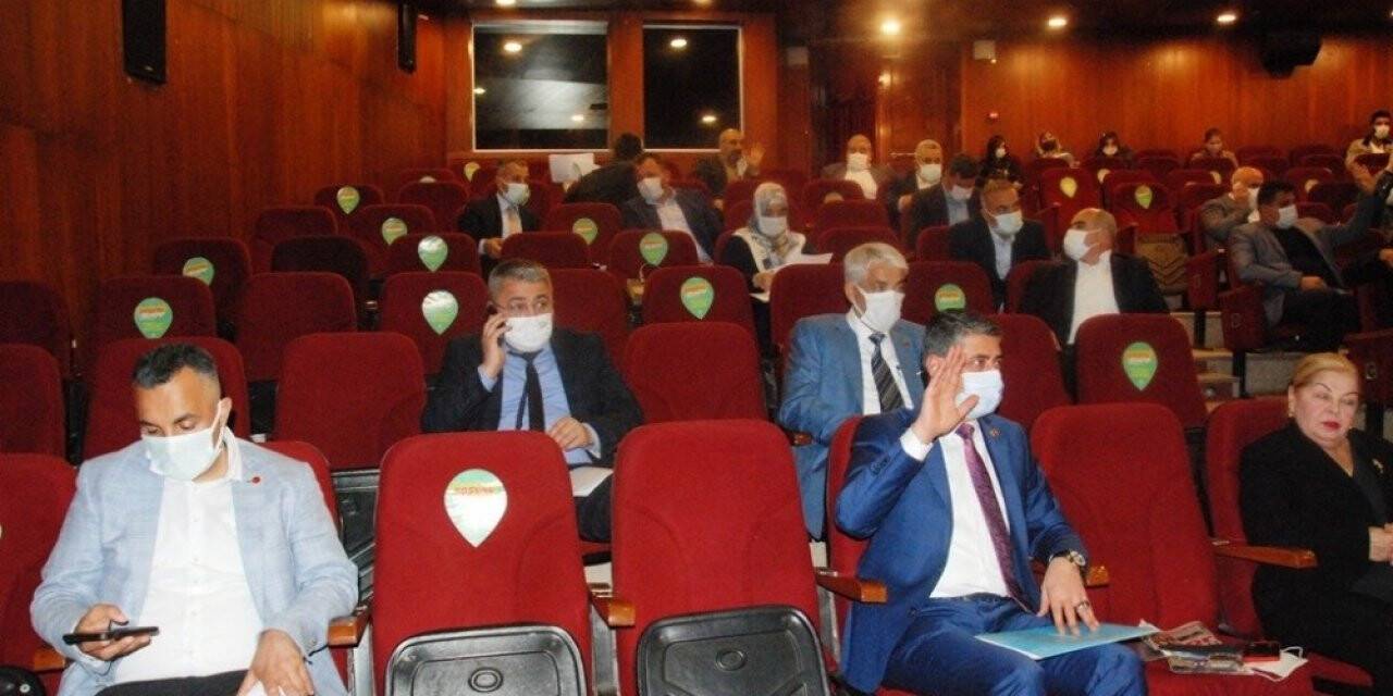 Seyhan’da büfe tartışması