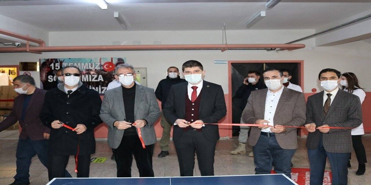Gürpınar’da ‘Görsel Sanatlar ve Spor Atölyesi’ açıldı