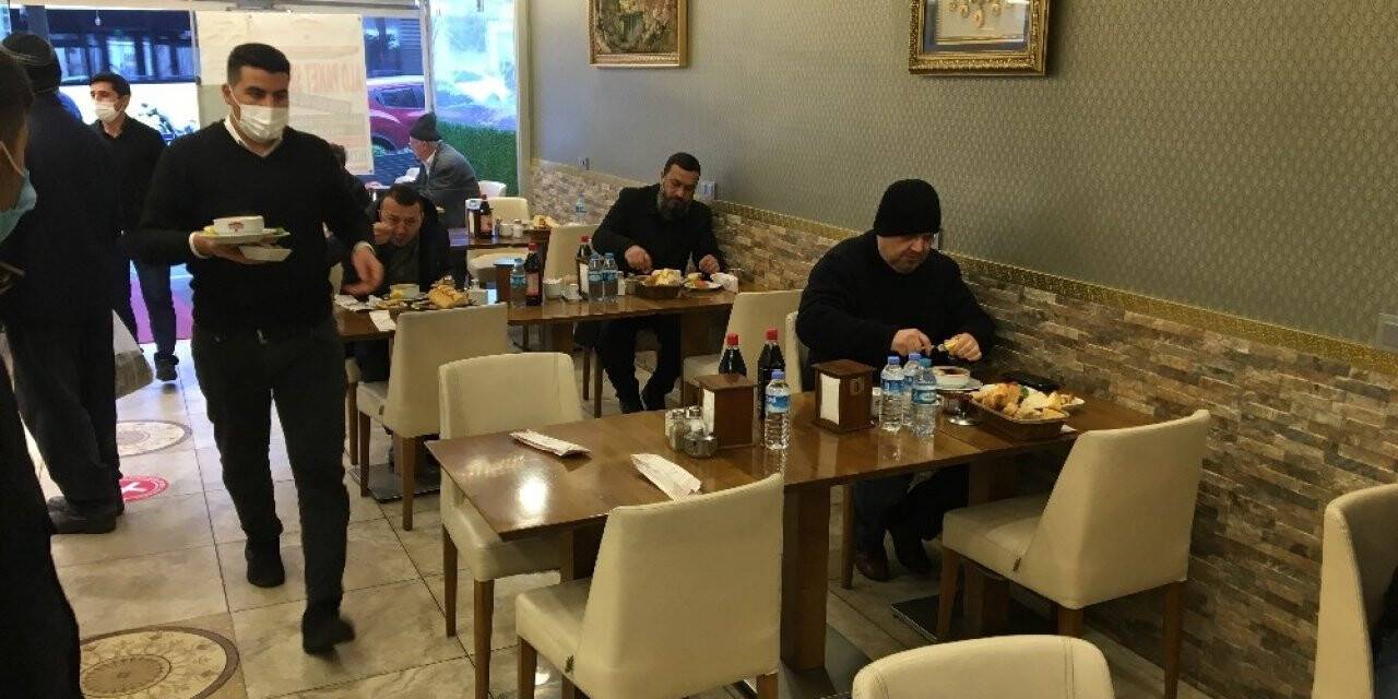 Normalleşme adımları kapsamında kafe, restoran ve lokantalar açıldı