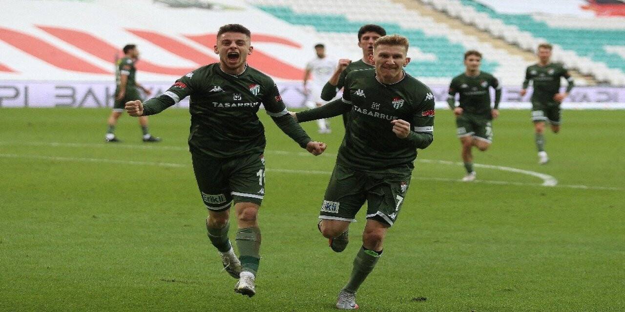 Bursaspor son ana kadar yılmıyor - Yeşil beyazlılar bu sezon son 15 dakikada 11 gol attı