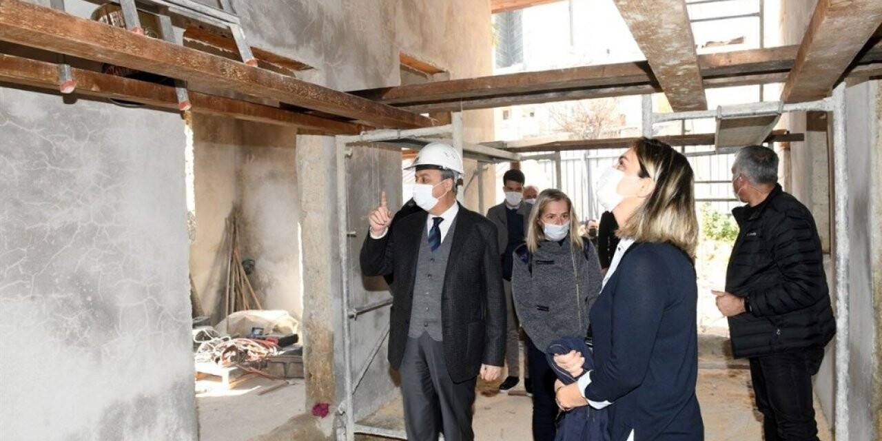 Vali Su, ‘İz Bırakanlar Müzesi’ çalışmalarını inceledi
