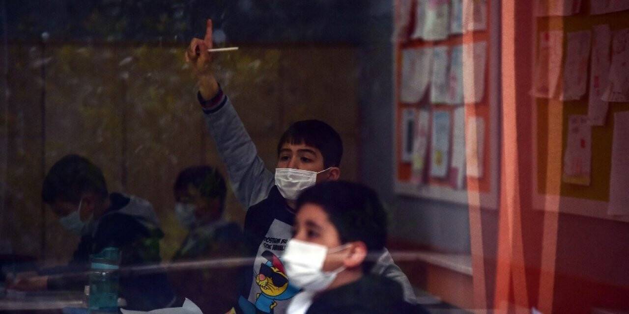 Öğrenciler sınıflarına kavuştu