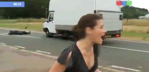 Canlı yayında muhabiri şoke eden kaza / İZLE