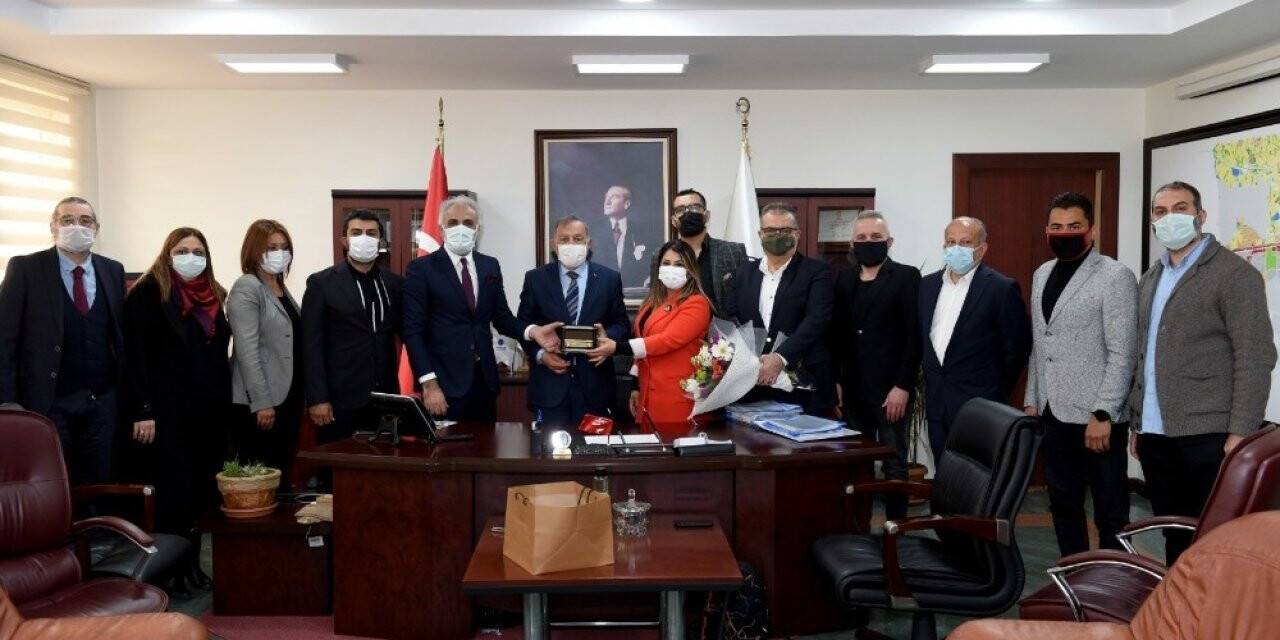 Akay: "Ortak paydamız Adana olmalı"