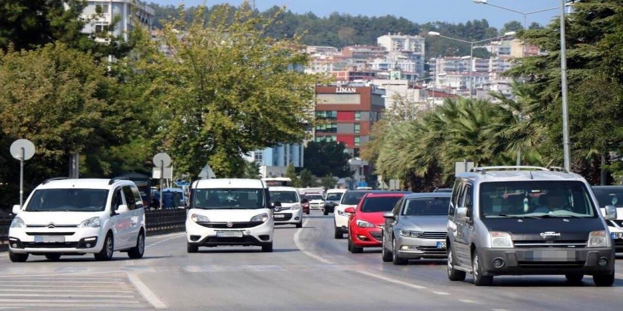 1 ayda kurallara uymayan bin 89 araç sürücüsüne ceza yağdı