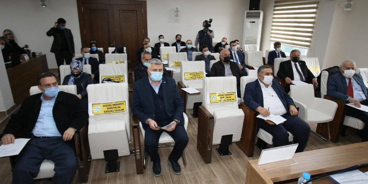 Meclis toplantısında kırmızı bölgede yer alan Sakarya konuşuldu