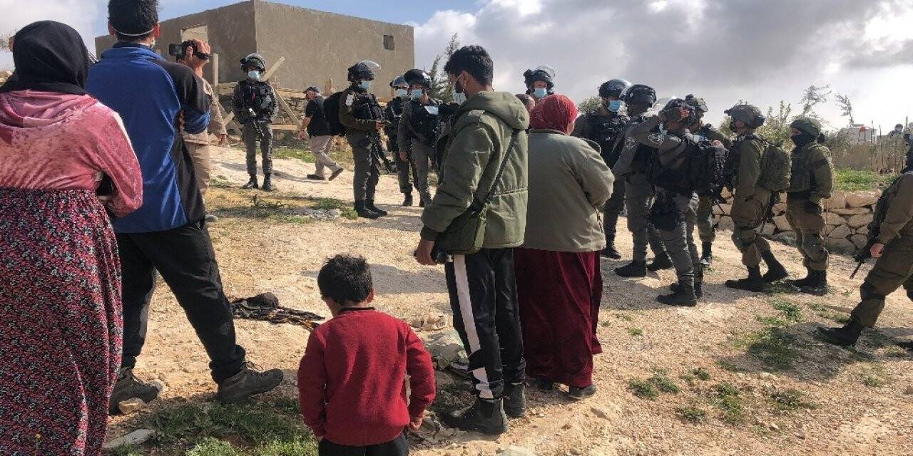 İsrail güçleri Filistinlilere ait 3 evi yıktı