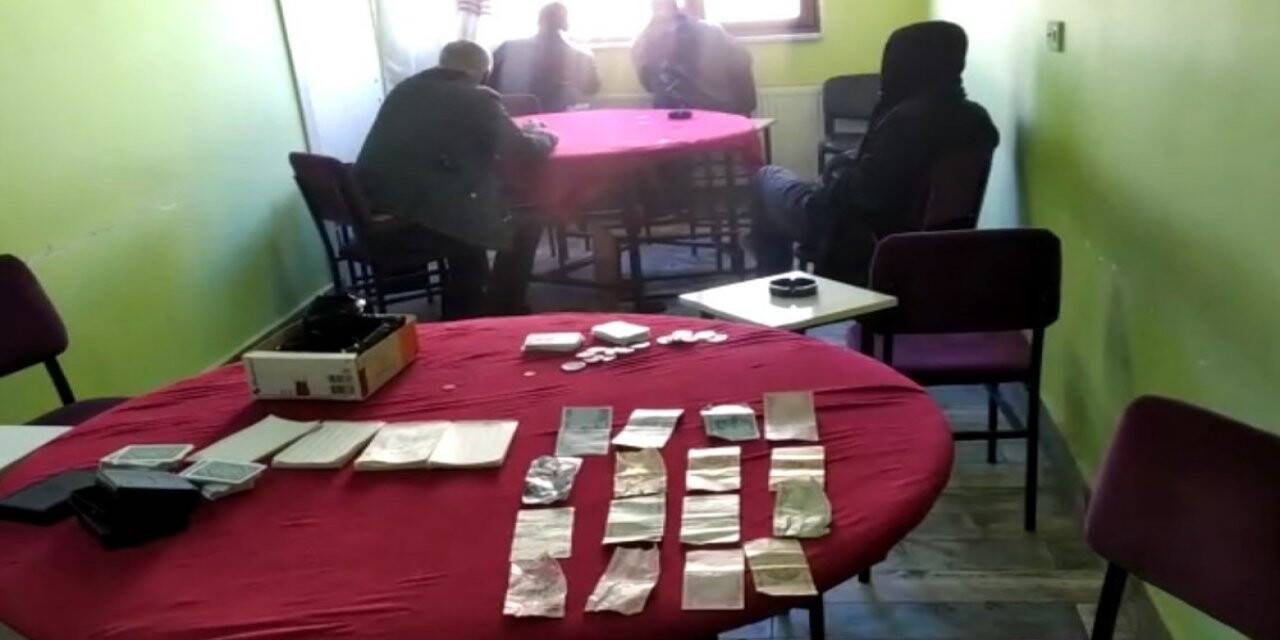 Isparta’da kumar oynayan 8 kişiye 31 bin 880 TL para cezası