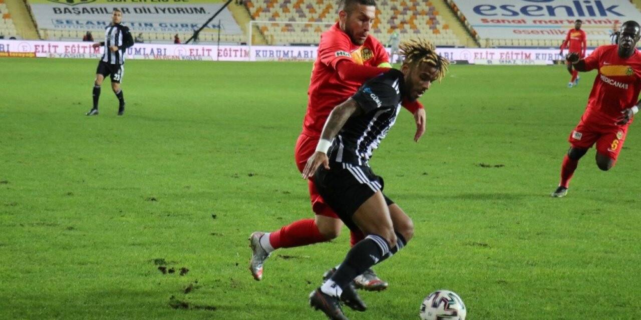 Süper Lig: Yeni Malatyaspor: 0 - Beşiktaş: 0 (İlk yarı)