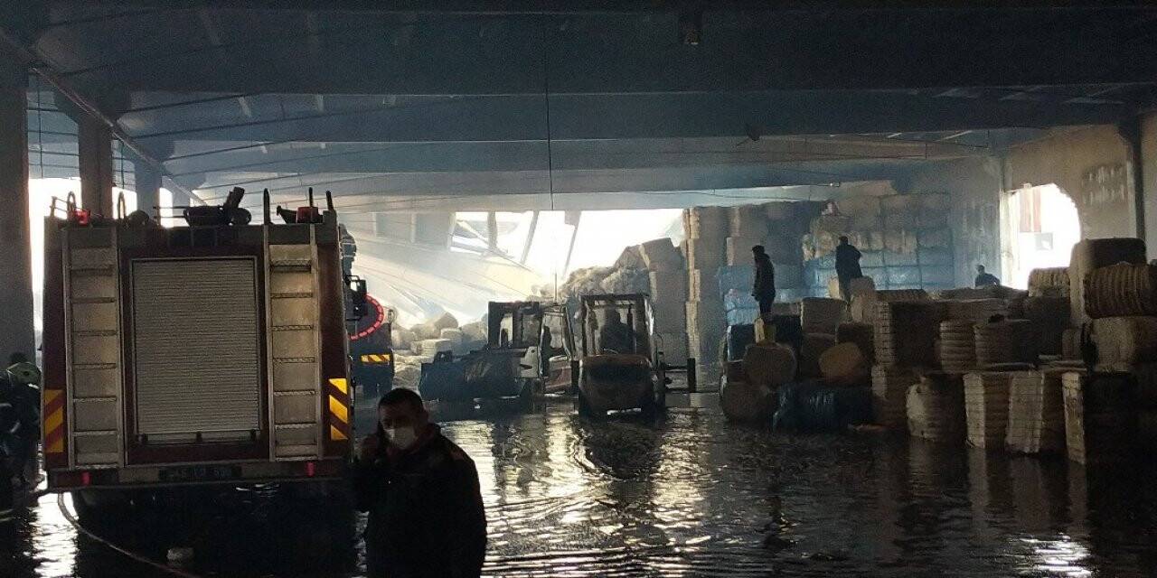 Tekstil fabrikasındaki yangın 13 saatte kontrol altına alındı