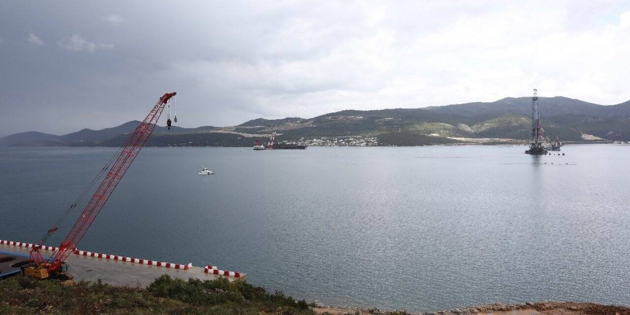 Bosna Hersek’in denize çıkışını kapatan köprünün inşaatı sürüyor