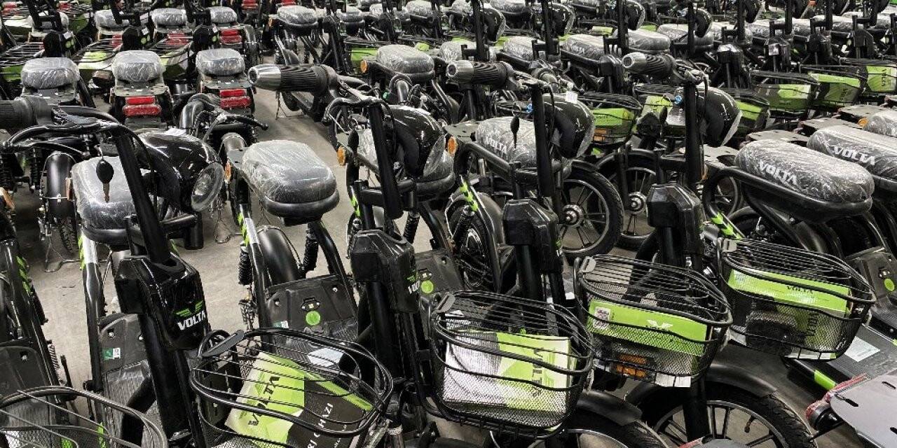 İki genç mühendisin dünyaya açılan, gurur veren hikayesi