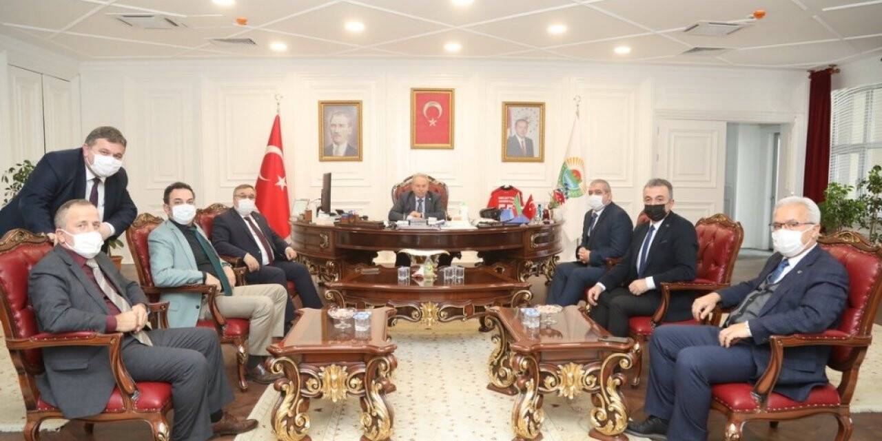 Başkan Demirtaş: “İşçilere en iyi imkanları sağlamaya çalışıyoruz”