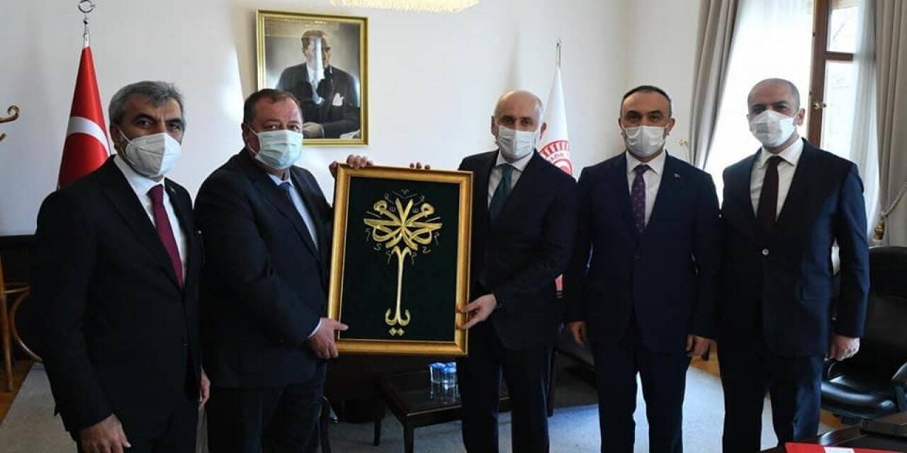 Kilis heyeti Bakan Adil Karaismailoğlu ile bir araya geldi