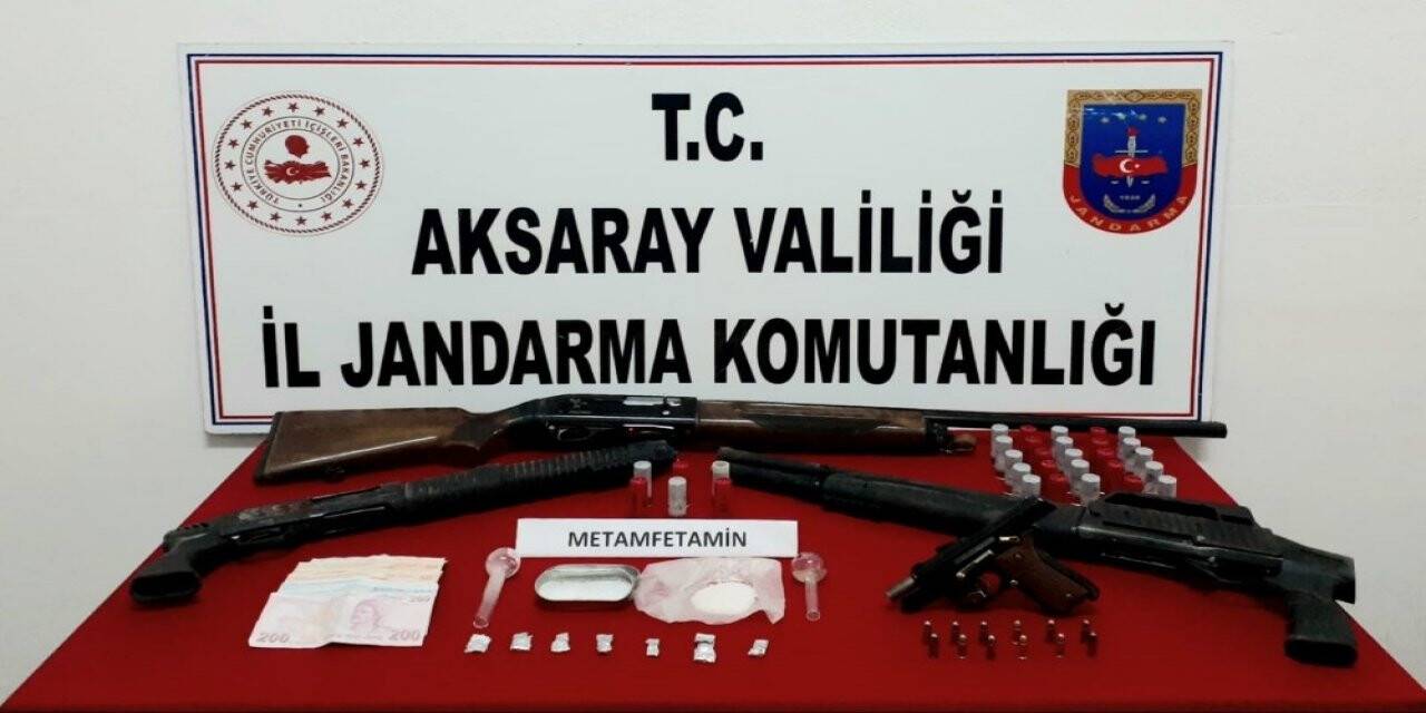 Jandarmanın uyuşturucu operasyonunda evden cephanelik çıktı