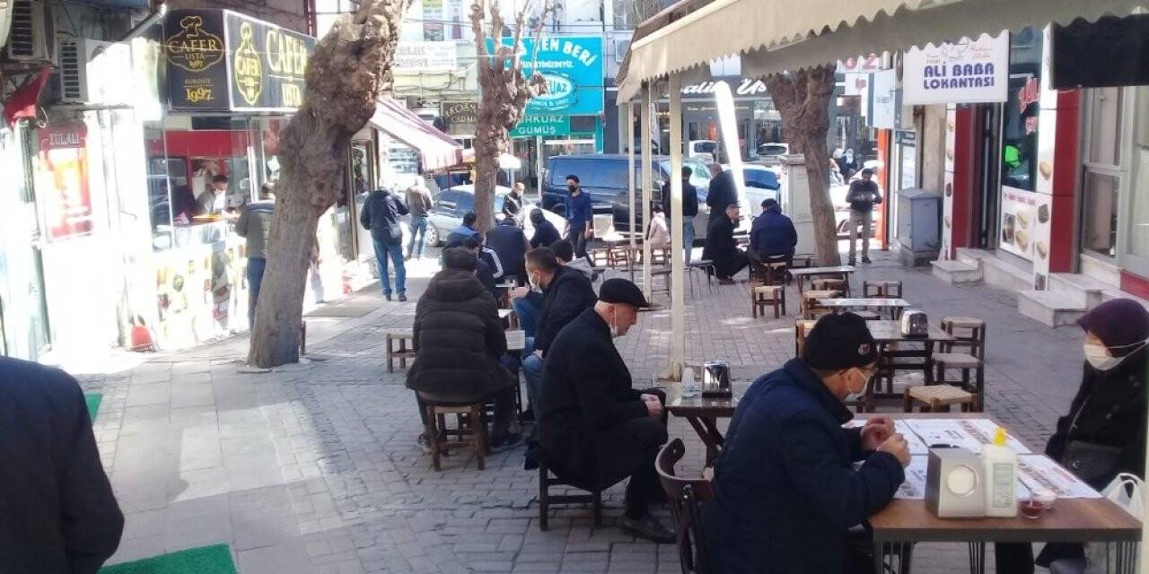 Lokanta ve restoranlar açıldı ama vatandaş tedirgin