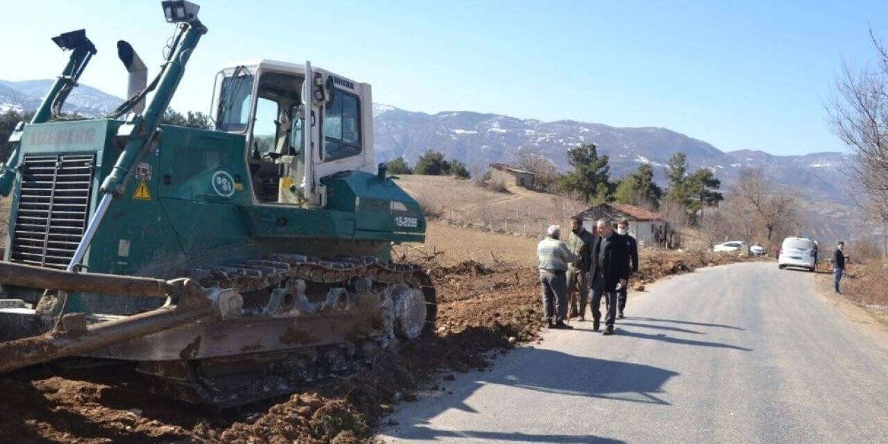 Tokat’ta köy yolu standartlarında iyileştirme çalışması