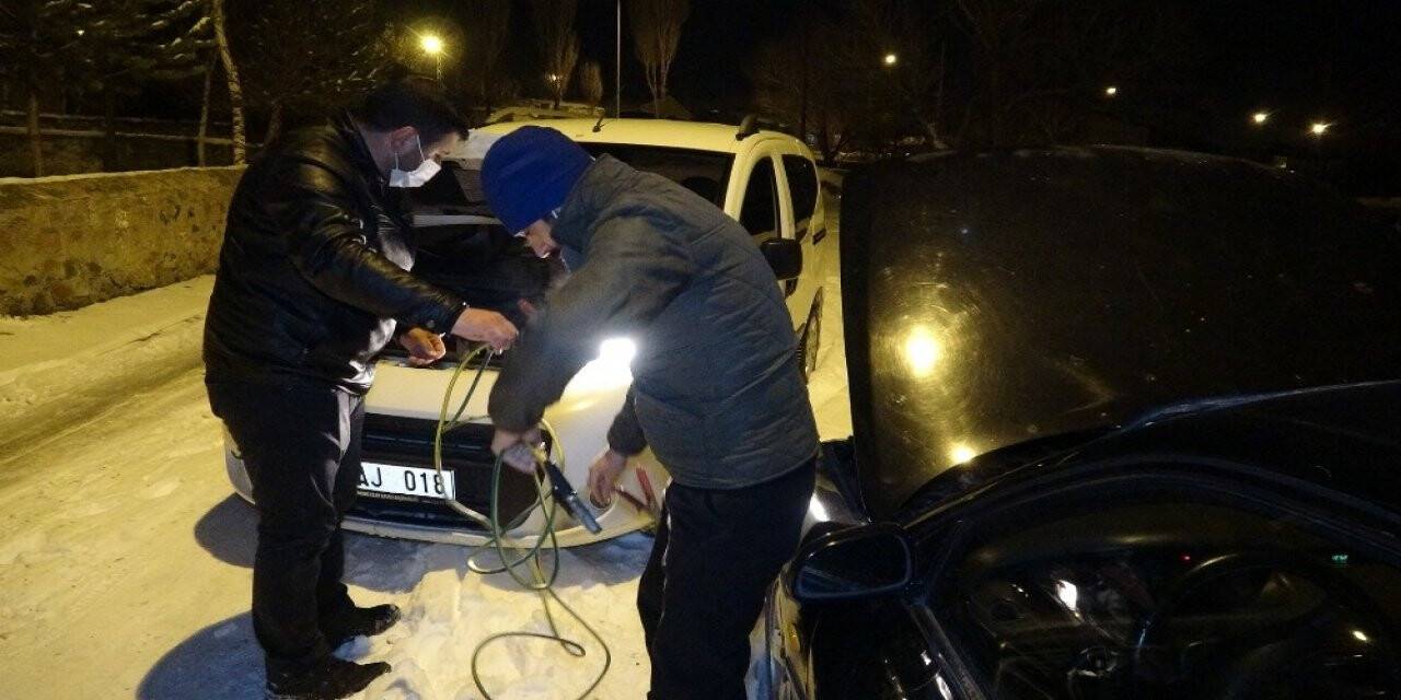 Mart ayında dondurucu soğuklar, araçlar çalışmadı