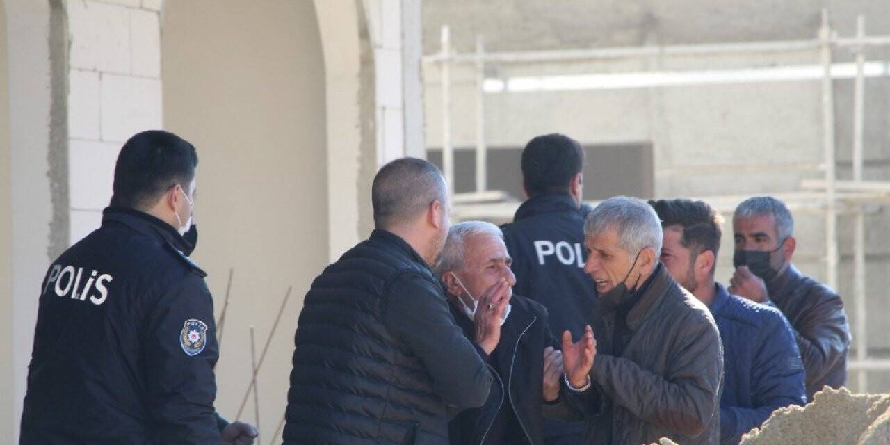 Ekmeği bölüştüğü 2 kardeşini öldüren zanlı yakalandı