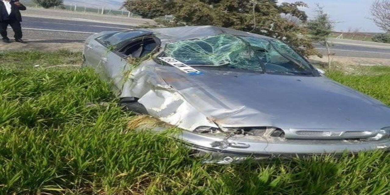 Hurdaya dönen otomobilden burnu kanamadan çıktı