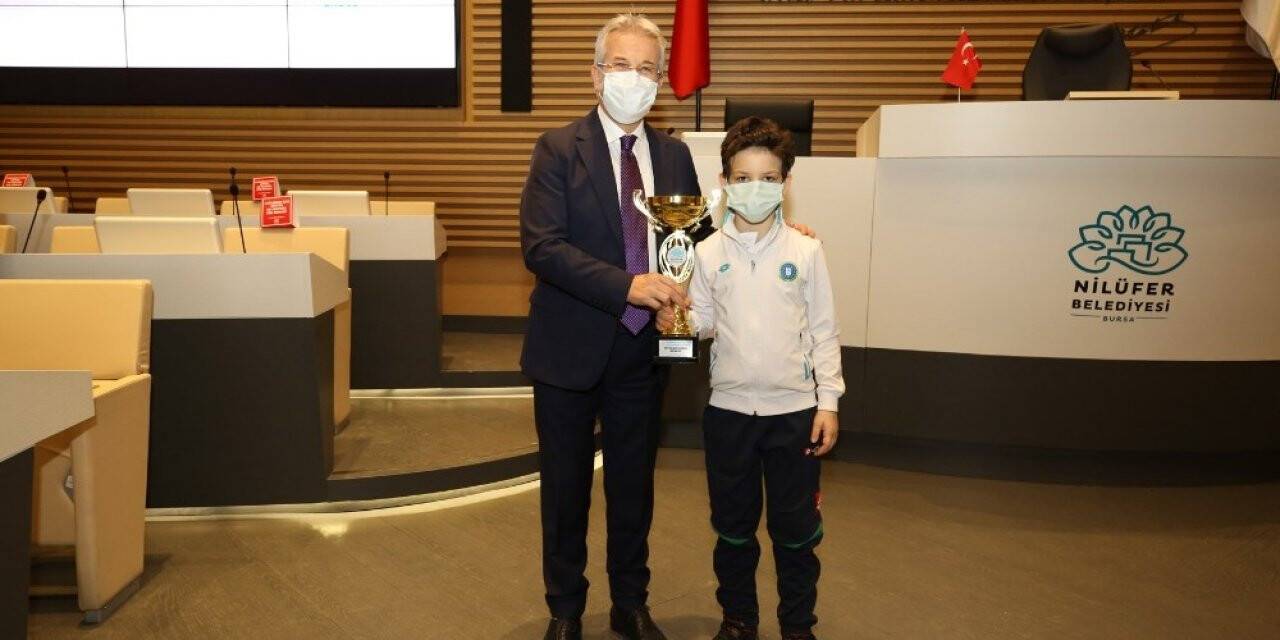 Satranç turnuvasında ödüller sahiplerini buldu