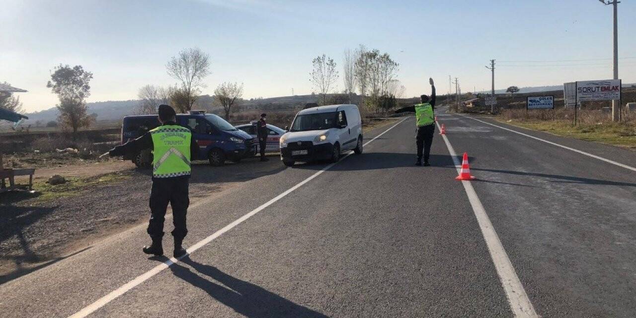 Edirne’de jandarma denetimleri aralıksız sürüyor