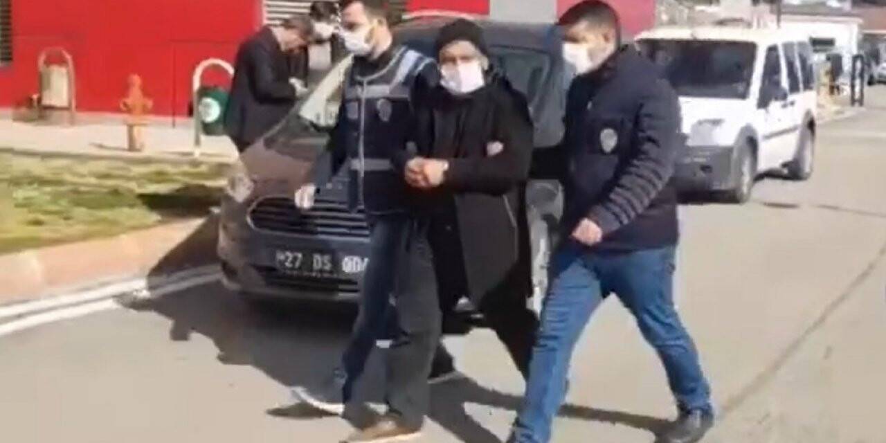 Hastanede işe yerleştirme vaadiyle 9 kişiyi dolandırdı