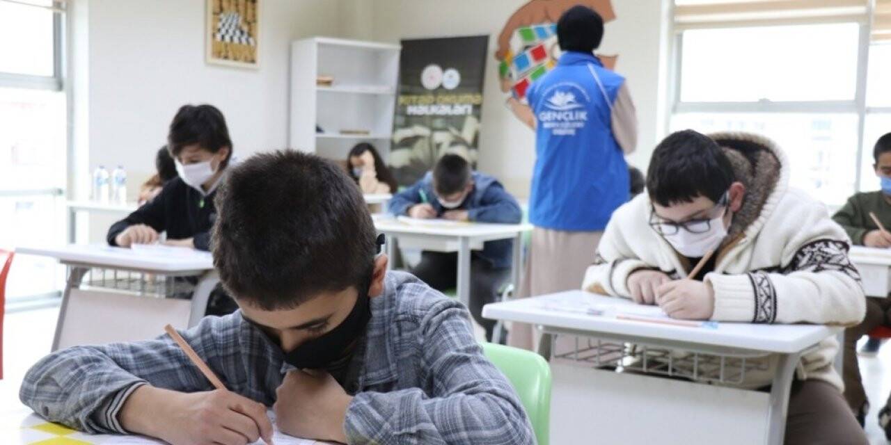 Dereceye giren öğrencilere ödül