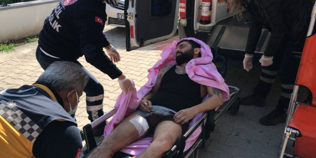 Eski eşinin evinde tabancayla vuruldu