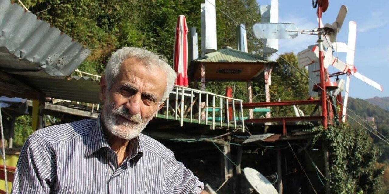 Rizeli kaşif kendi yaptığı rüzgar hızı ile dönen evin altında toprağa verildi