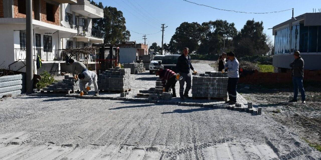 Söke Belediyesi’nden 3 farklı noktada yol çalışması