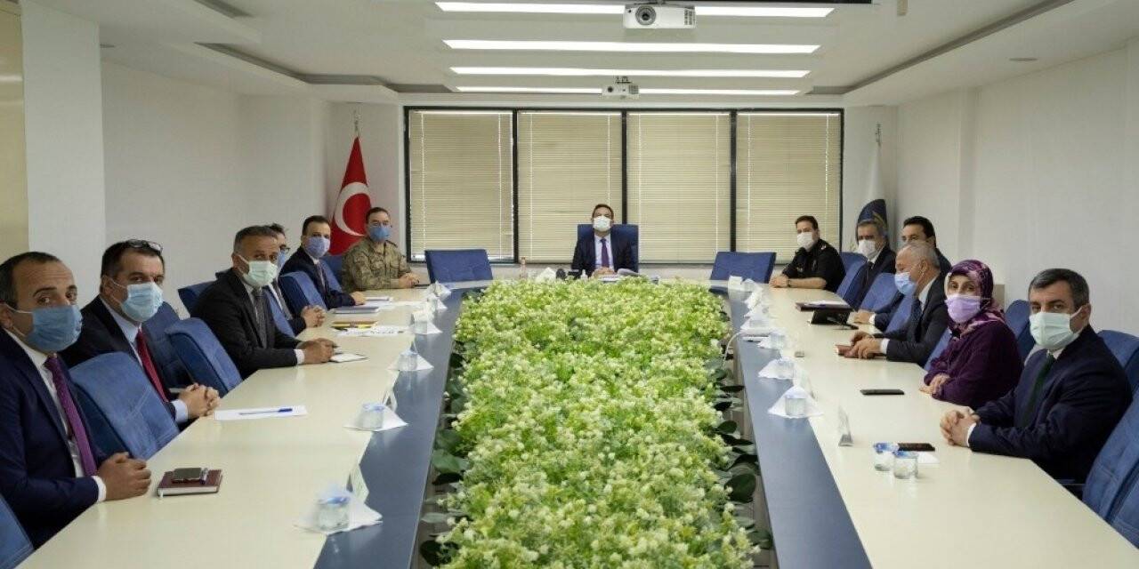 İpekyolu’nda ‘İlçe İdare Şube Başkanları Toplantısı’ yapıldı