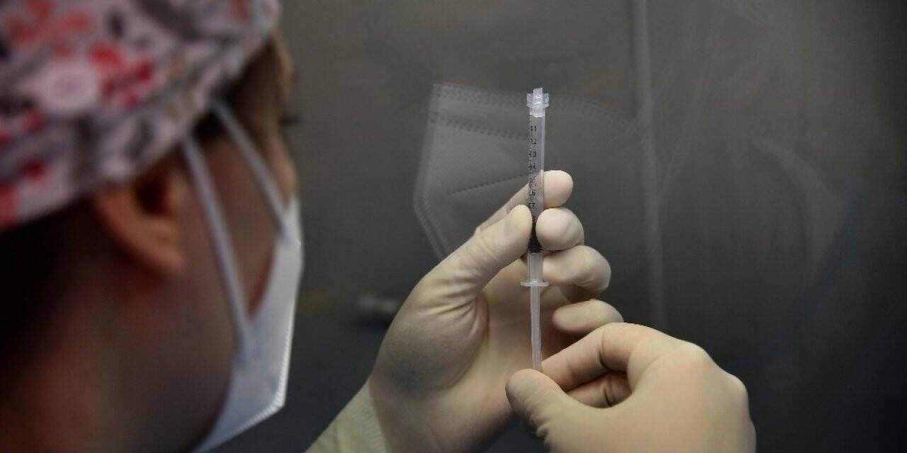 İtalya’da Covid-19’u atlatanlara tek doz aşı yapılacak