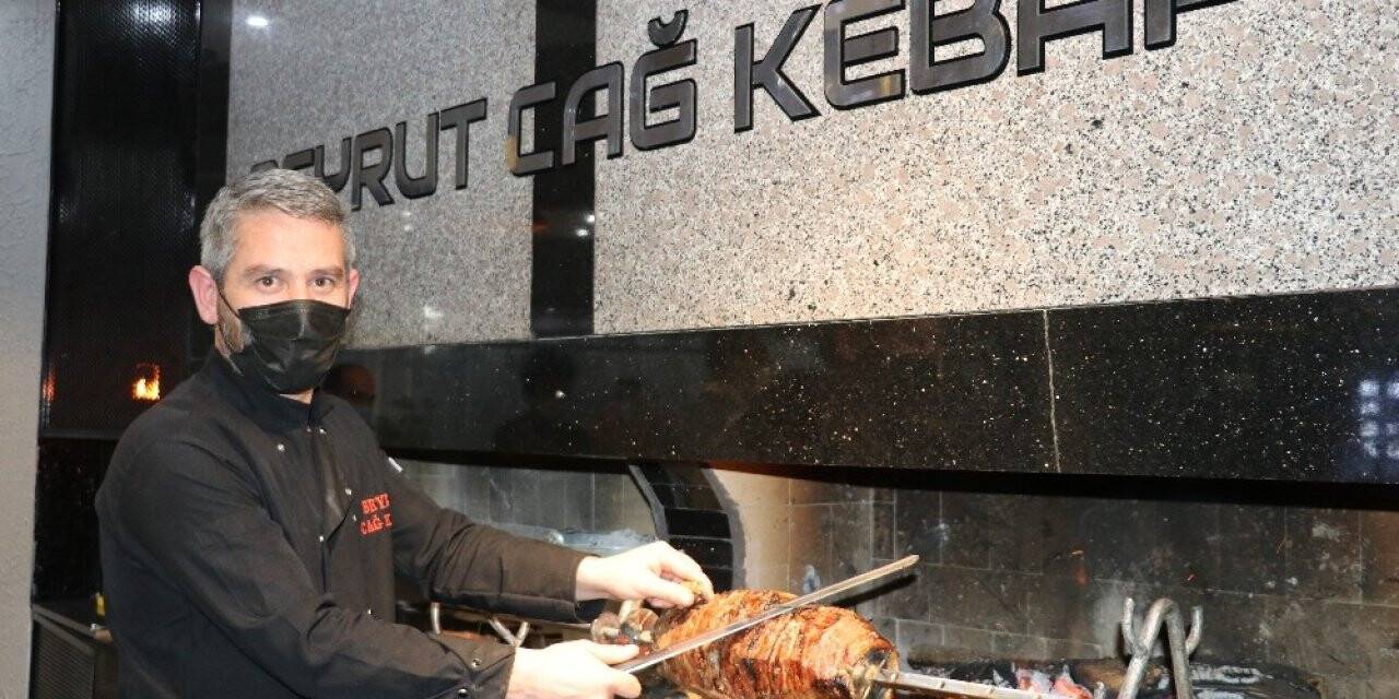 Beyrut Cağ Kebap müşterilerini bekliyor