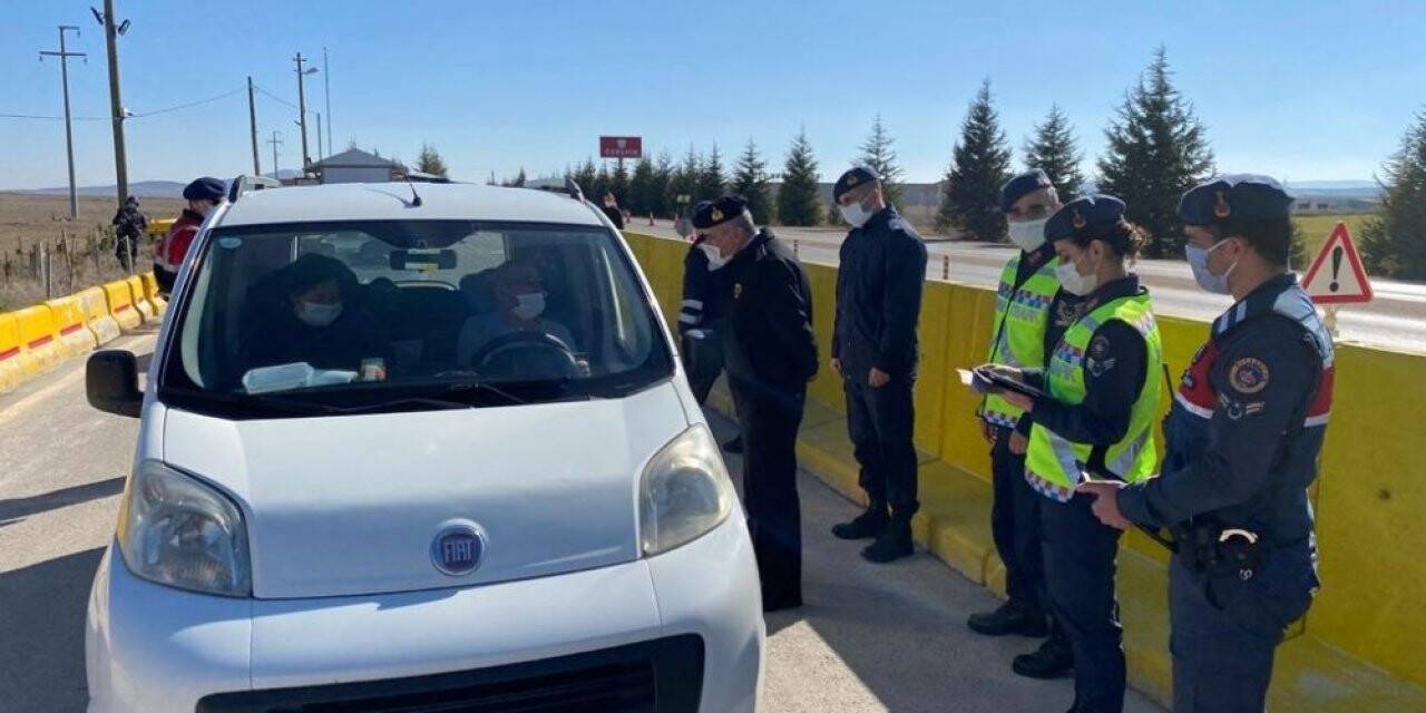 Jandarma Komutanı Atasoy trafik denetimine katıldı