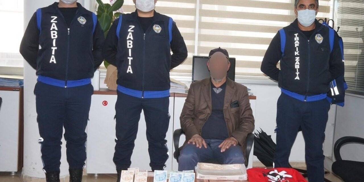 Sarıgöl’de dilencinin üzerinden 14 bin lira çıktı