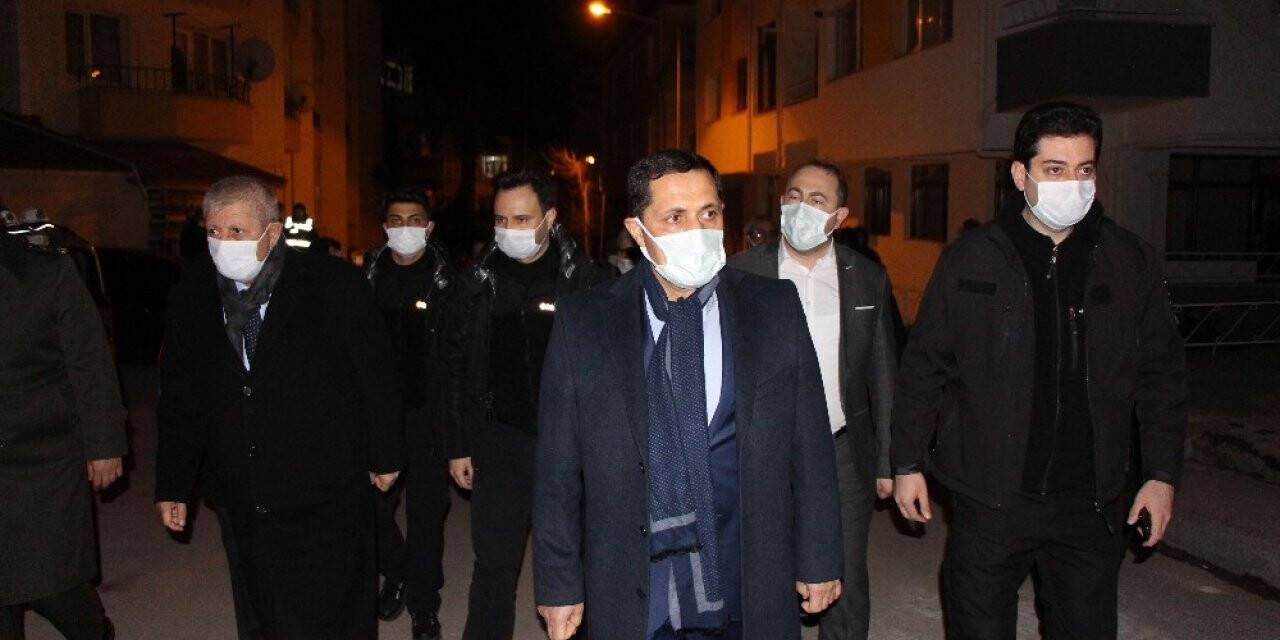 Şehidin annesine acı haberi Vali Masatlı ve Başkan Sarı verdi