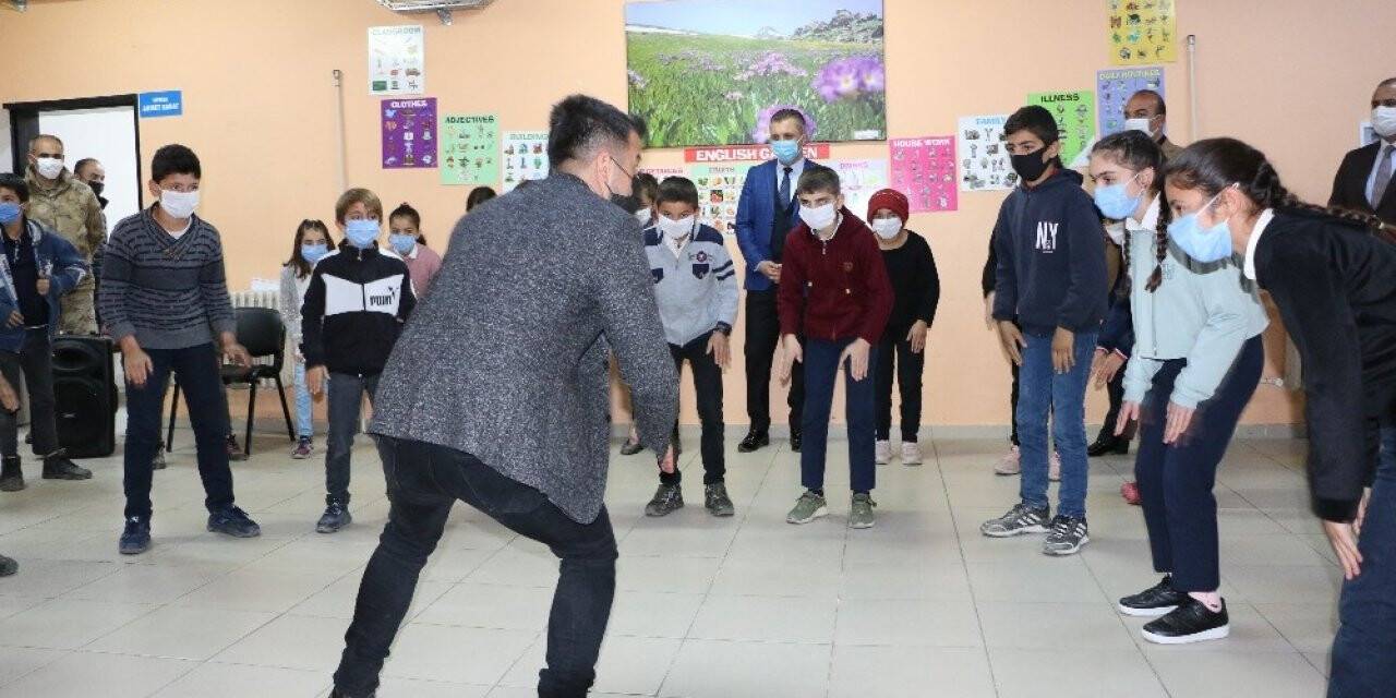 Uludere’de 33. beceri tasarım atölyesi açıldı