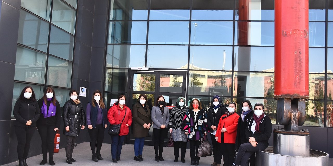 Konya'da 'Organize Kadınlar' sosyal medyada güç birliği yaptı