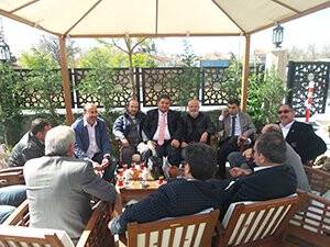 Gazeteciler Sultan Makamı’nda