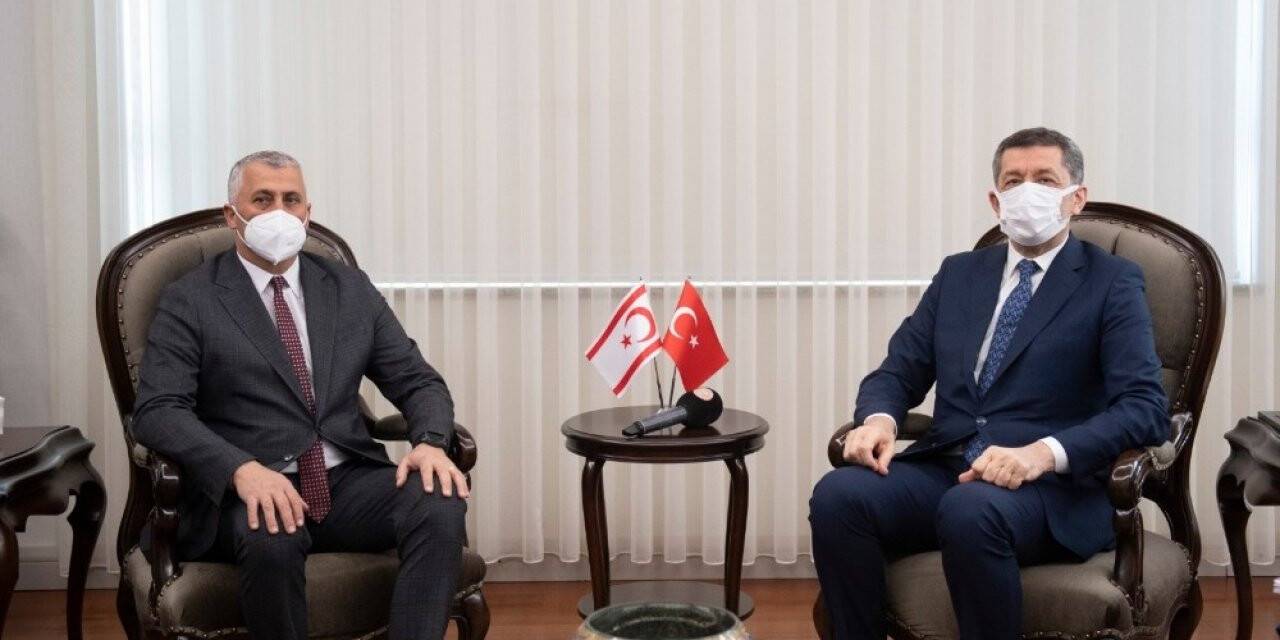Milli Eğitim Bakanı Selçuk, KKTC Milli Eğitim ve Kültür Bakanı Amcaoğlu ile görüştü