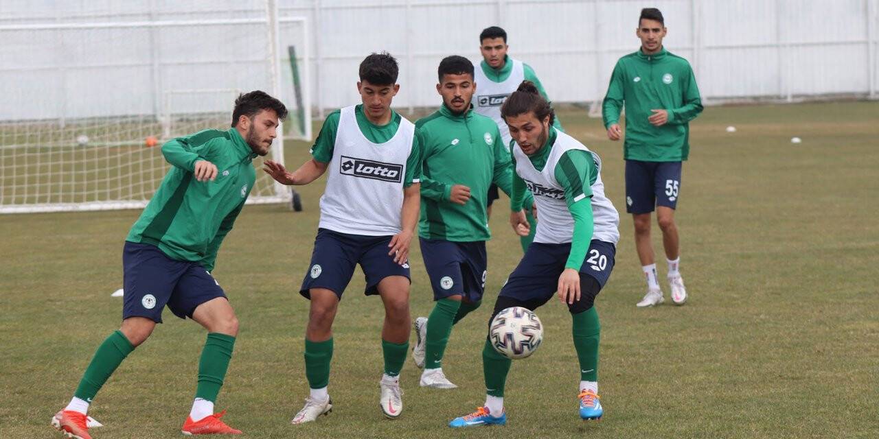 1922 Konyaspor'da, Serik mesaisi başladı