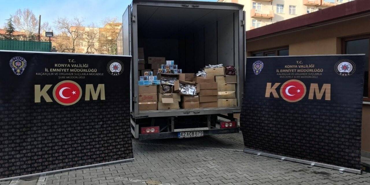 Konya’da 2 ton 713 kilo kaçak nargile tütünü ele geçirildi