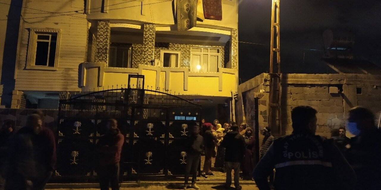 Evlenmelerine izin verilmeyen gençler 4 katlı evin damından el ele tutuşup aşağı atladı