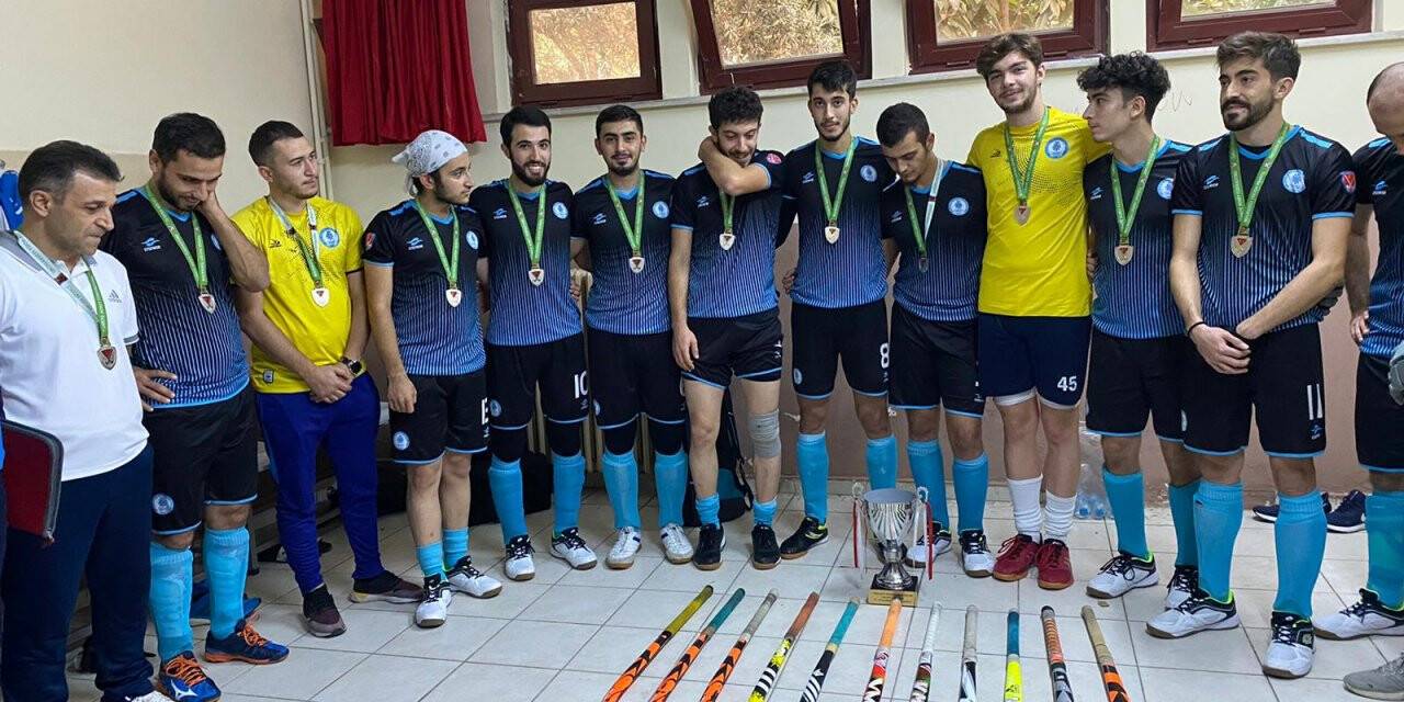 Selçuklu Belediyesporlu hokeycilere Milli davet