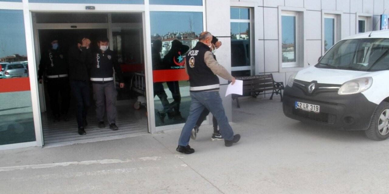 Konya'da hırsızlık zanlıları otobüste yakalandı