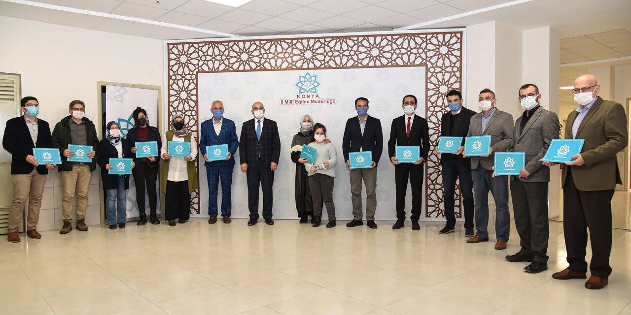 Anadolu Mektebi öğretmenlerine teşekkür