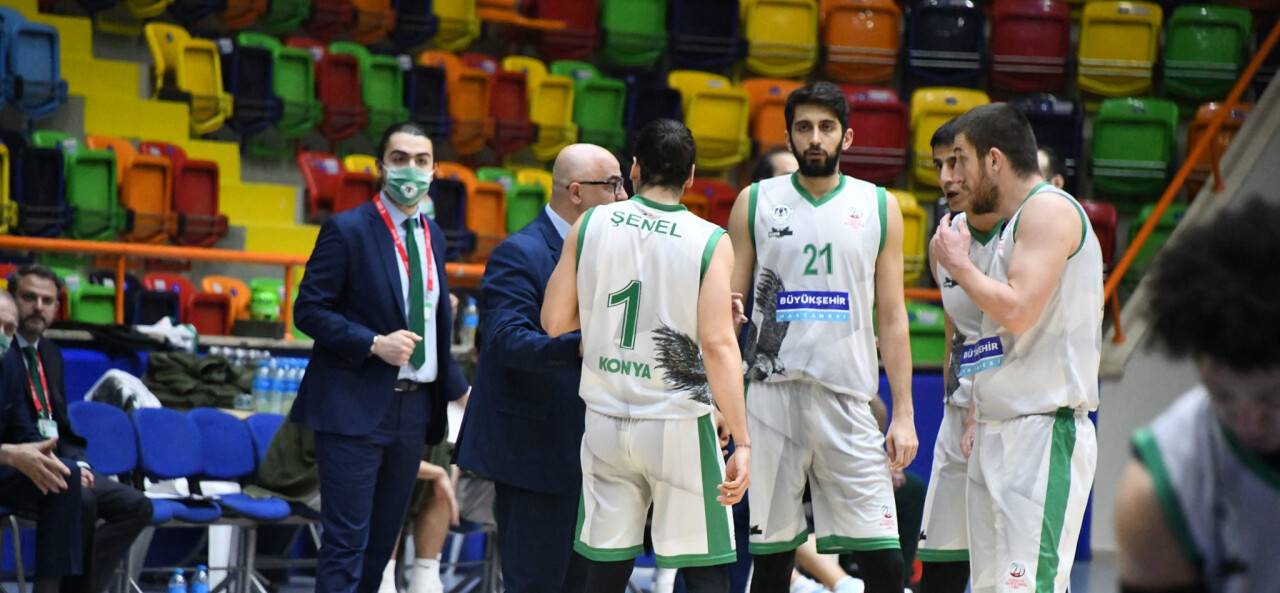 Dev Kartallar pes etmedi