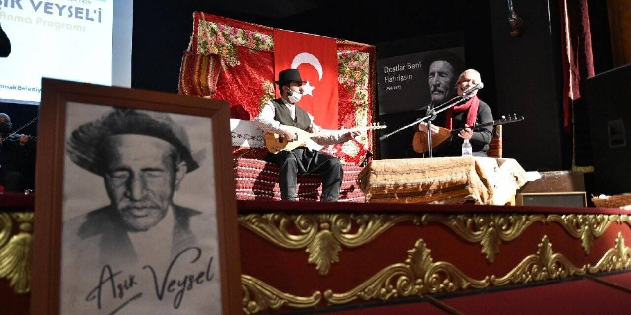 Aşık Veysel türküleriyle anıldı
