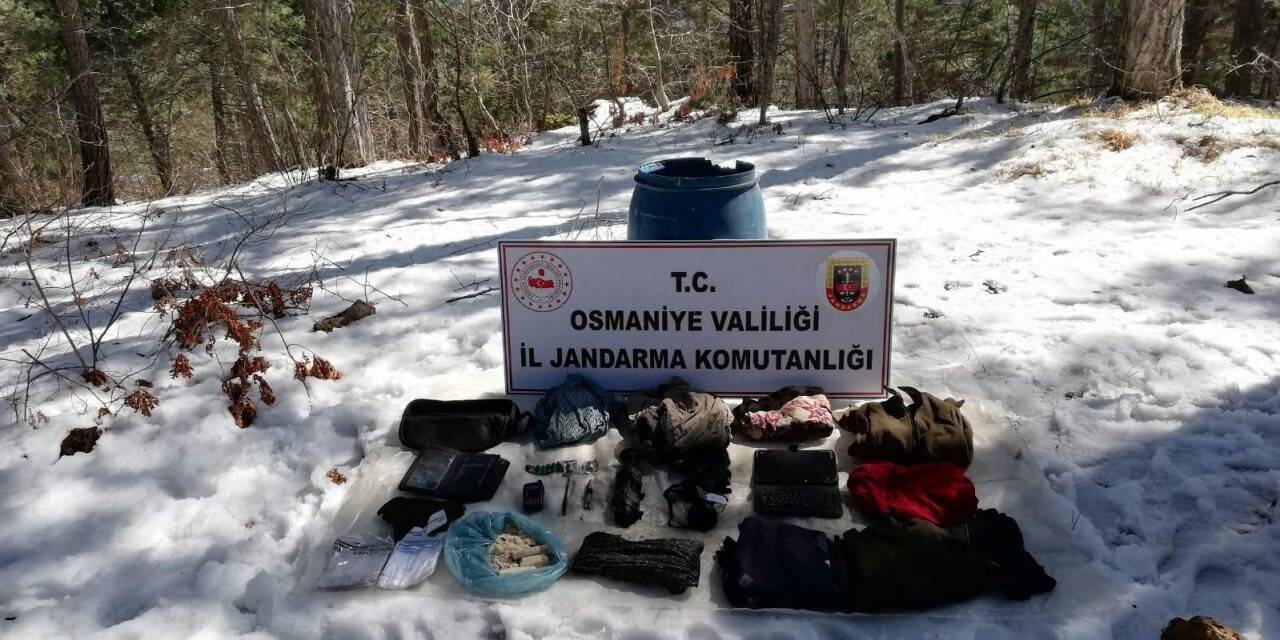 Amanoslarda PKK’nın sığınağında patlayıcı madde ve termal kamera ele geçirildi